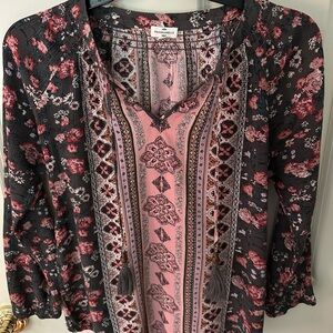 Mason & Belle Black and Pink Graphic 3/4 Sleeve Blouse